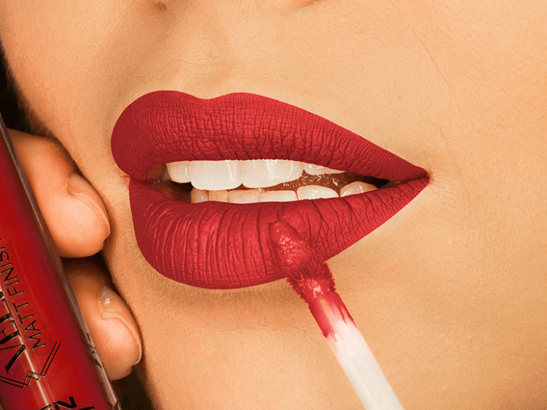 Trucos para aplicar un labial mate