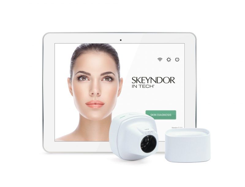 Piel perfecta estas Navidades. Skeyndor in Tech