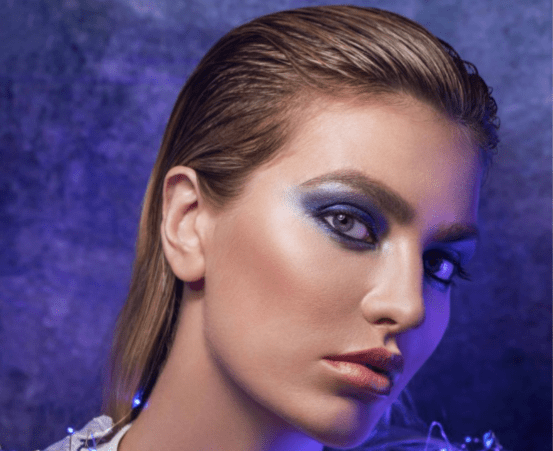 Lo último en maquillaje. Cosmética Roger
