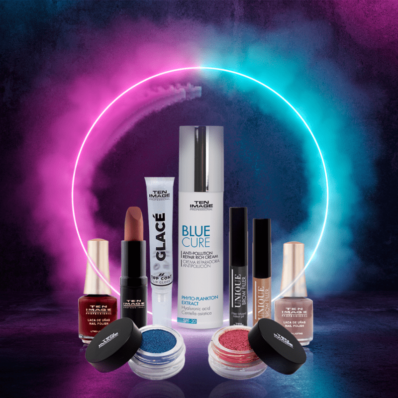 Lo último en maquillaje. Cosmética Roger